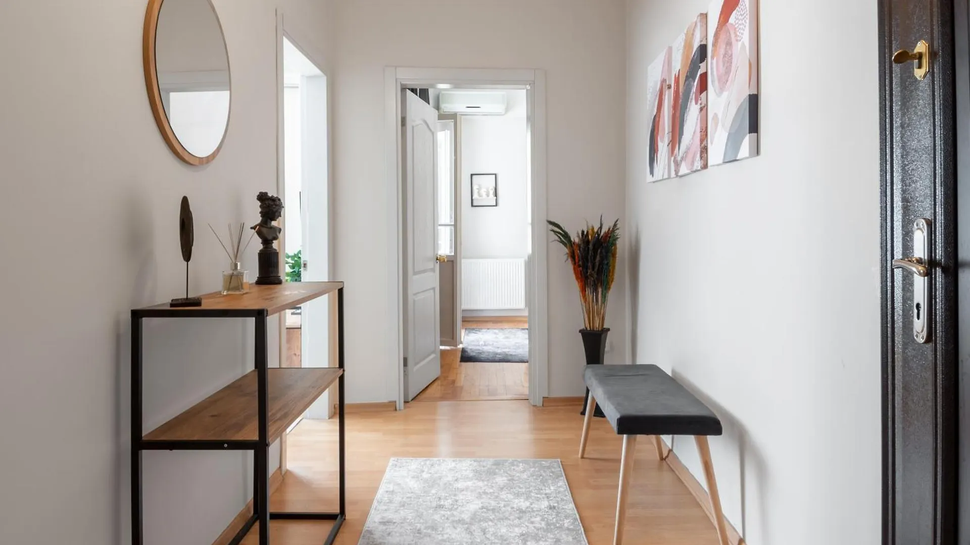 Fully Equipped & Modern Designed Spectacular 3Br Apartment Istanbul Turkey